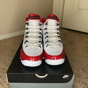 Gym red Jordan 9